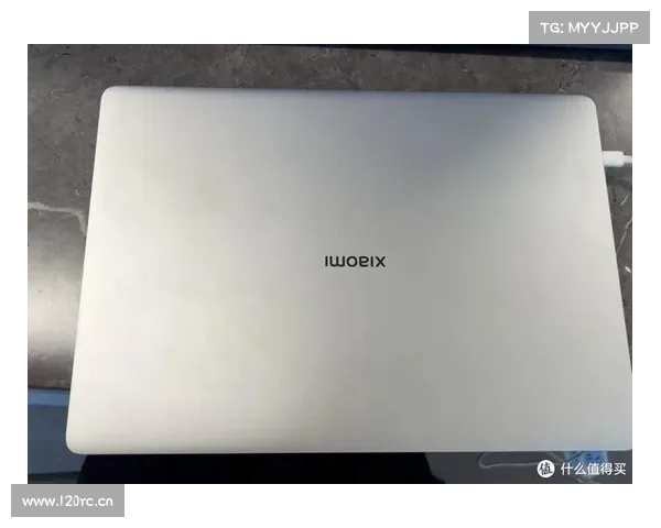 Xiaomi Book Pro 2022体验:轻薄的机身又有一块顶级屏幕 Xiaomi Book Pro 2022体验:轻薄的机身又有一块顶级屏幕